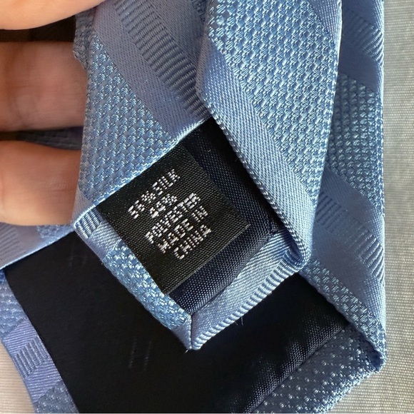 Tommy Hilfiger Men's Silk Blend Tie Light Blue Jace Textured Stripe New With Tag - Picture 5 of 5